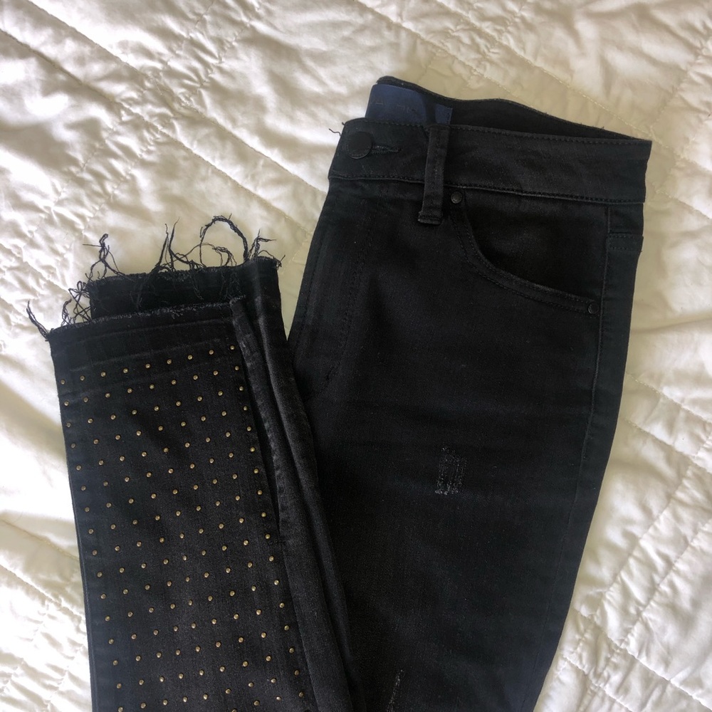 Black high waist one-side studded jeans